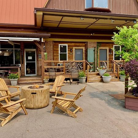 The Iris Garden Downtown Cottages And Suites Нэшвилл Номер фото