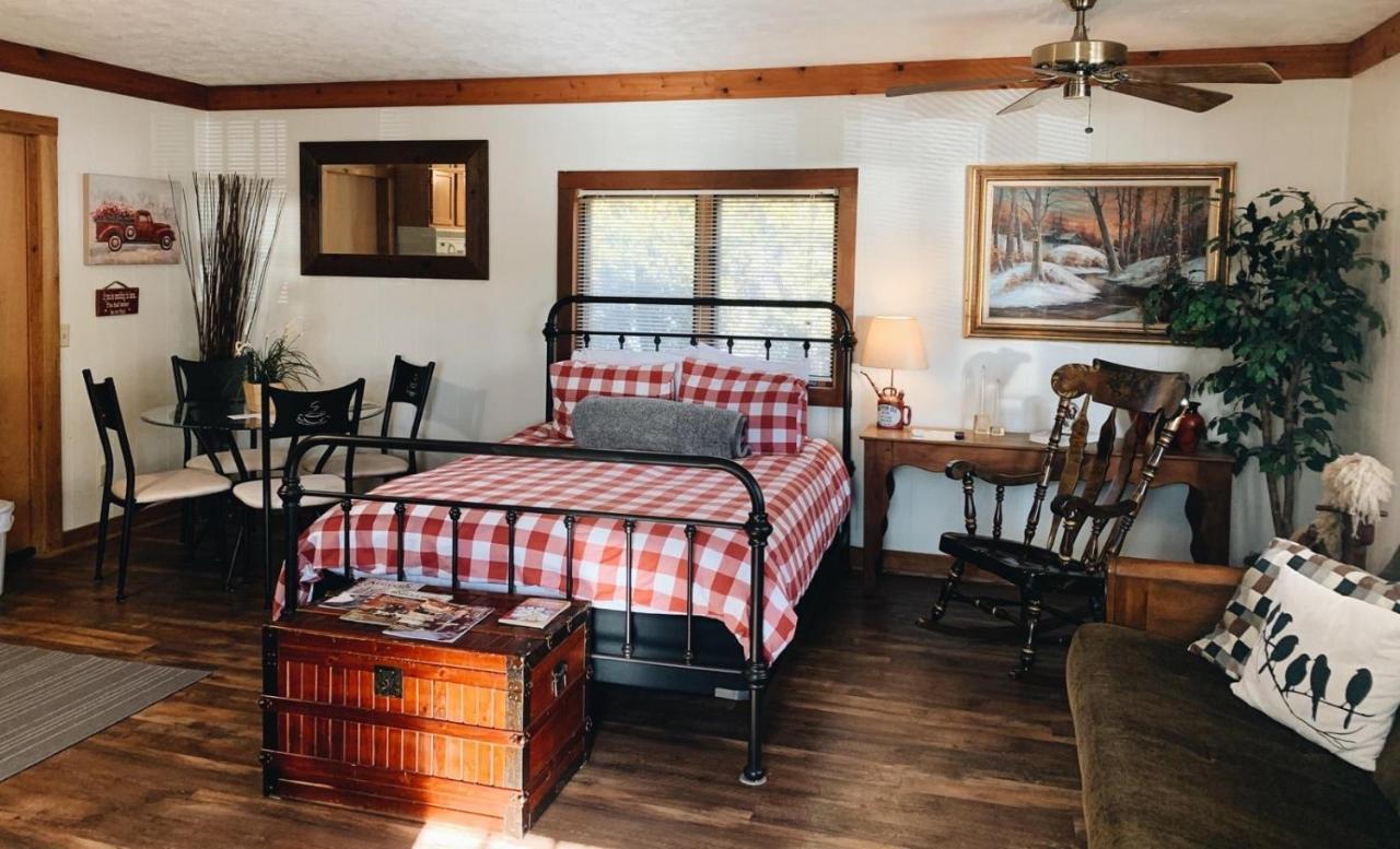 The Iris Garden Downtown Cottages And Suites Нэшвилл Номер фото