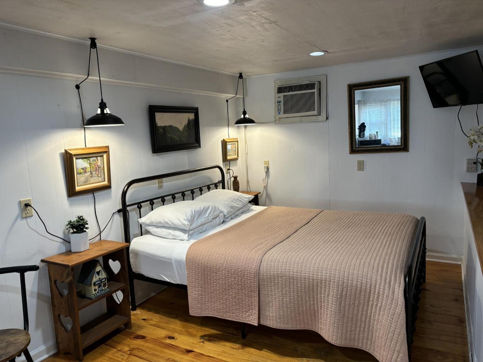 The Iris Garden Downtown Cottages And Suites Нэшвилл Номер фото