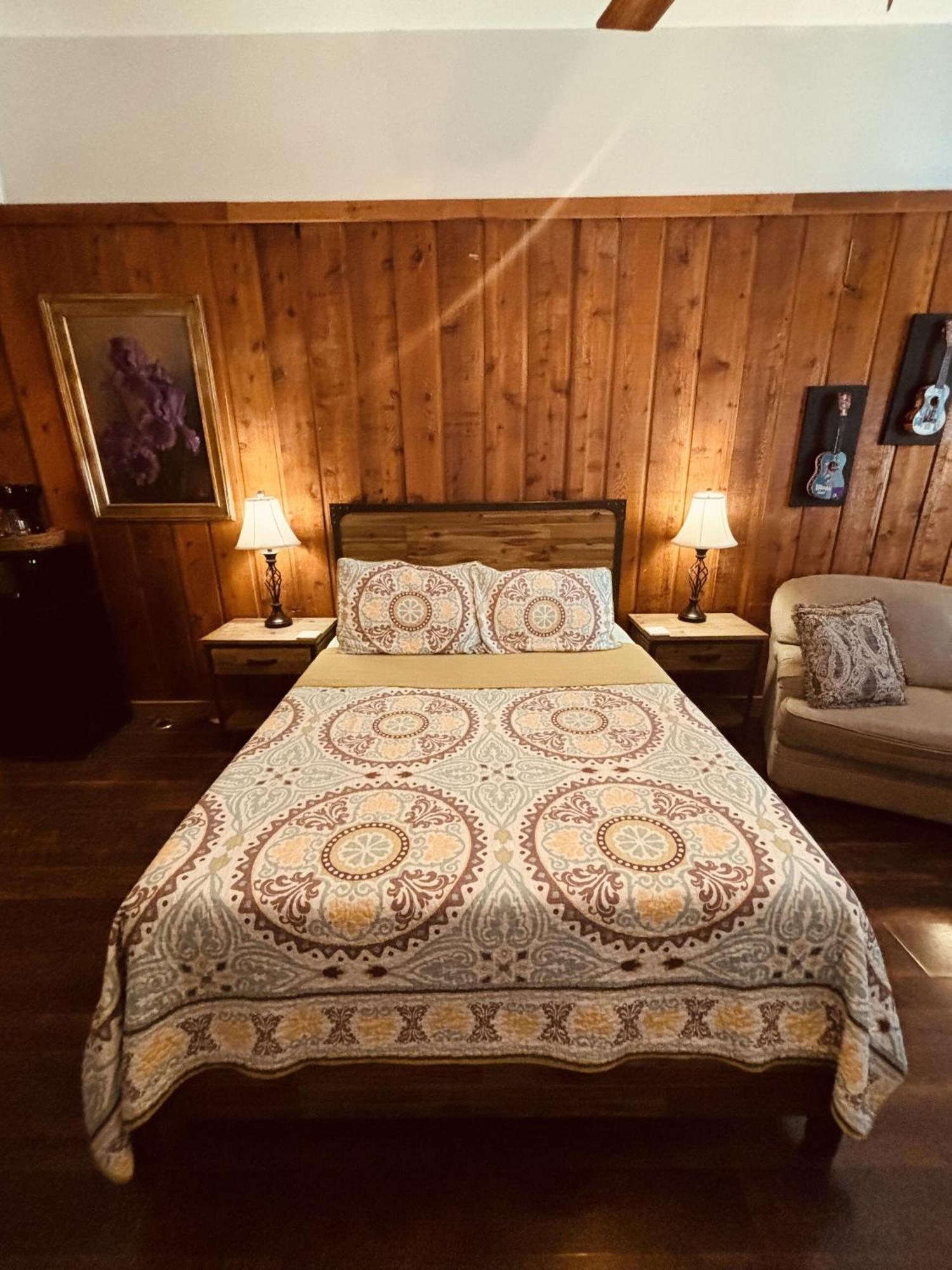 The Iris Garden Downtown Cottages And Suites Нэшвилл Номер фото