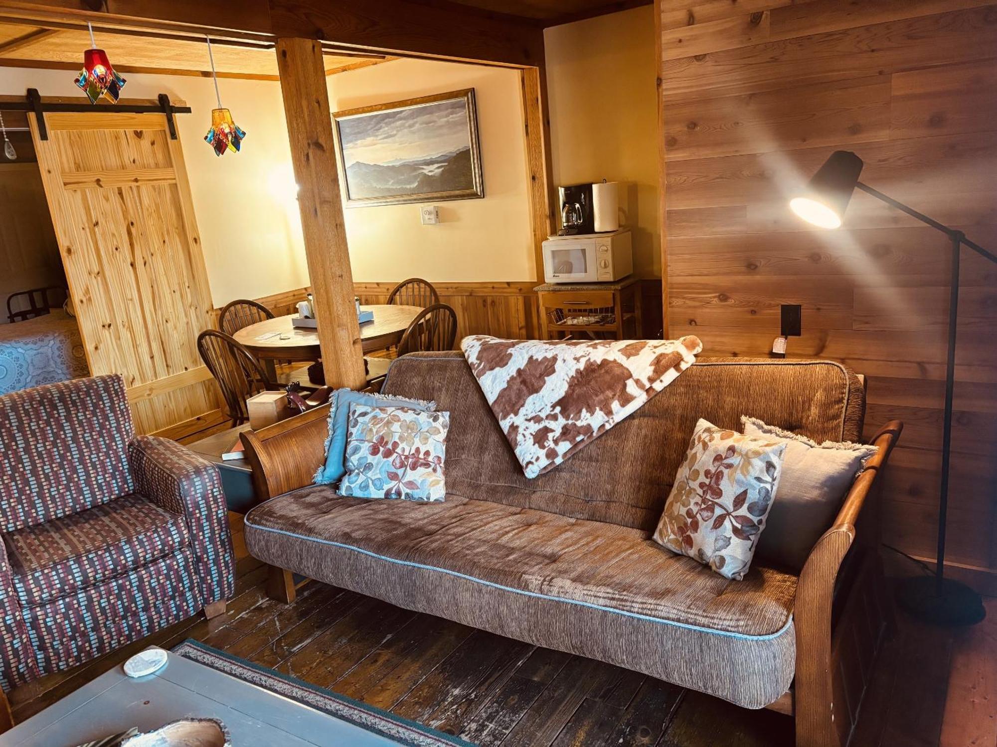The Iris Garden Downtown Cottages And Suites Нэшвилл Номер фото