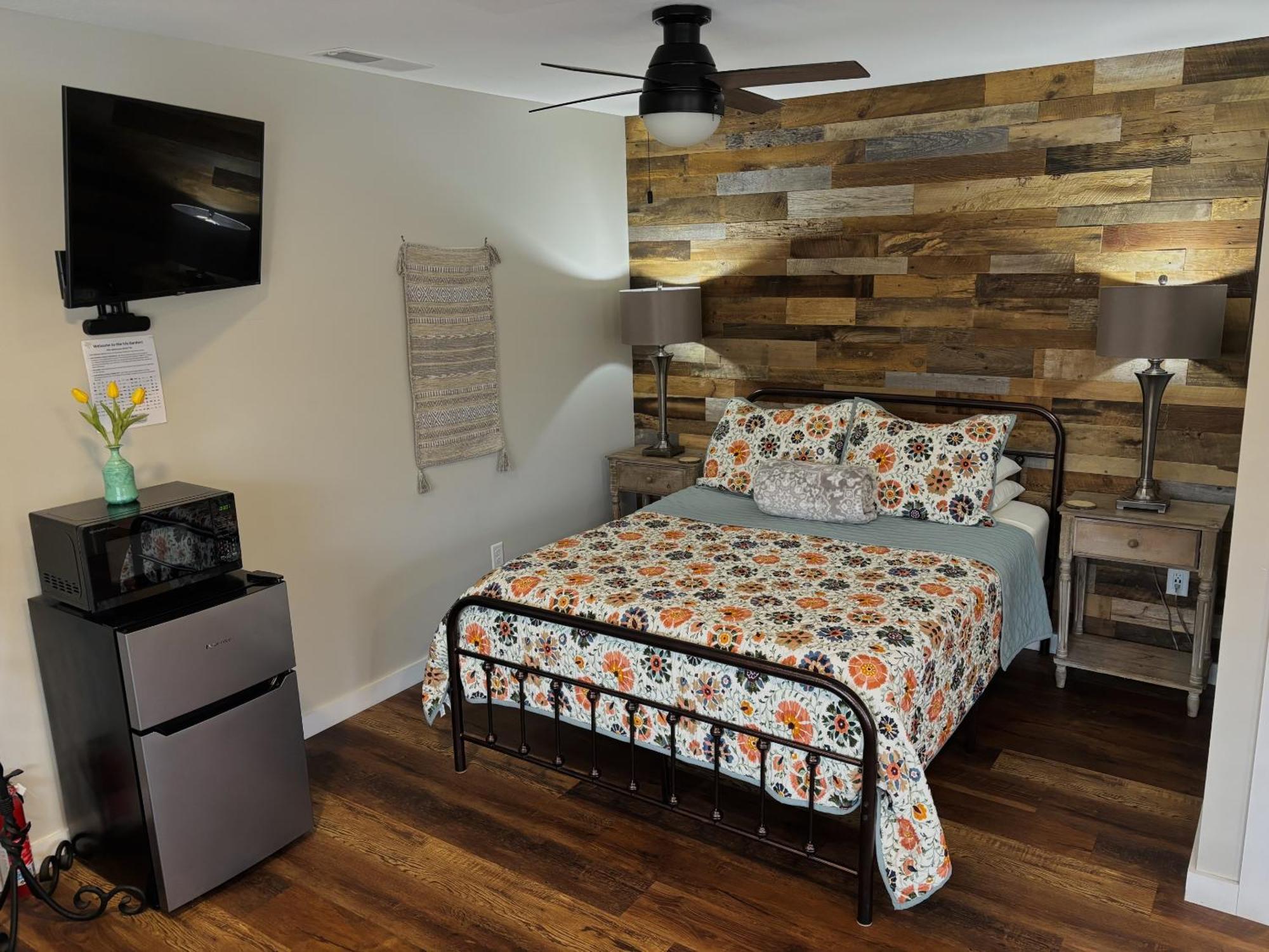 The Iris Garden Downtown Cottages And Suites Нэшвилл Номер фото