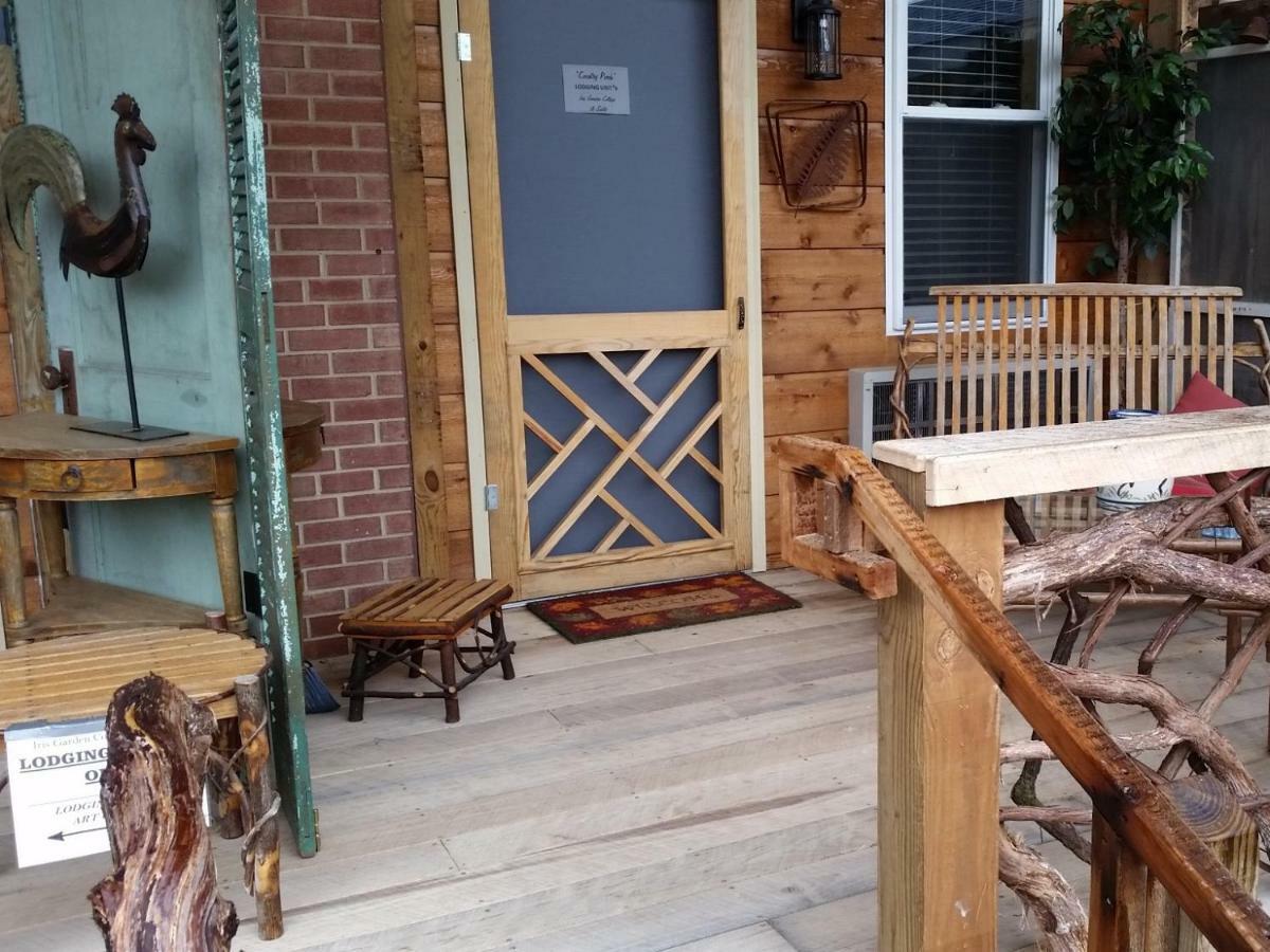 The Iris Garden Downtown Cottages And Suites Нэшвилл Номер фото